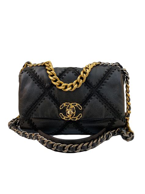 chanel 19 large stitch bag